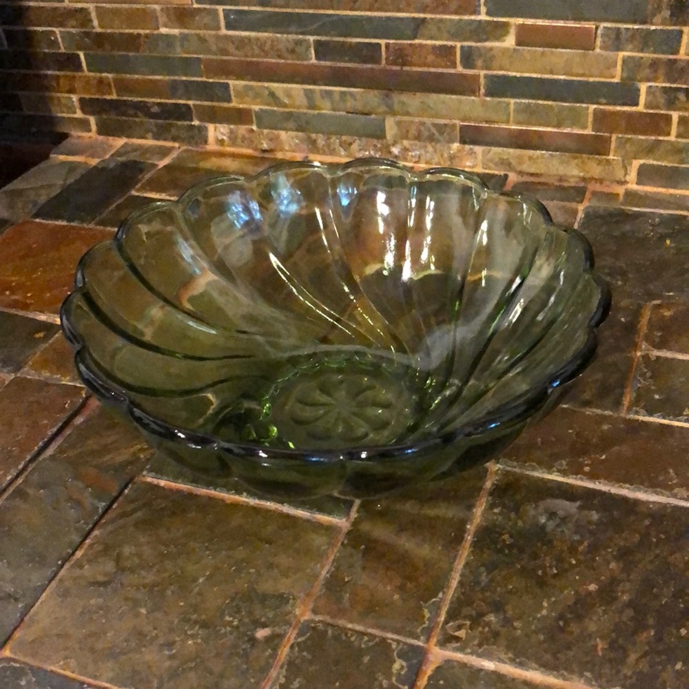 Hazel Atlas Green Swirl Salad Bowl - Vintage
Glass Serving Bowl - Mid Century